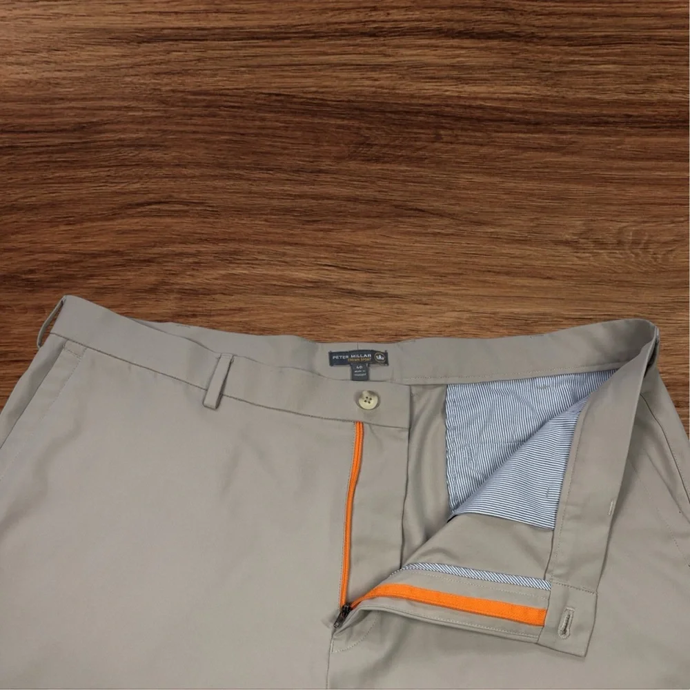 Peter Millar Crown Sport Men’s 9” Performance Shorts. Size 40